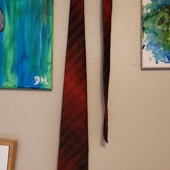 David Taylor shiny red tie perfect for Christmas to work or a wedding or prom - Picture 2 of 6